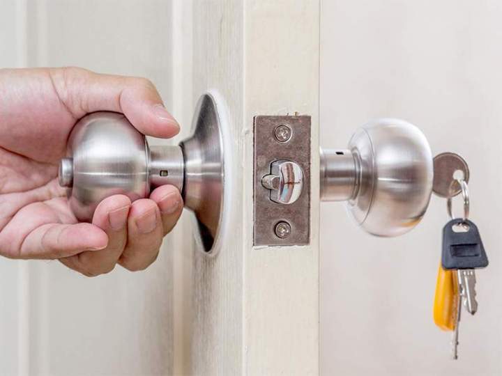 Serrure de porte Orléans