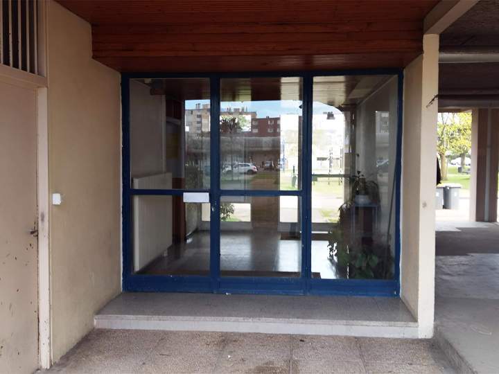 Porte d'entrée immeuble Orléans