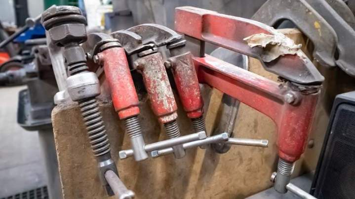 Pinces à serrer Orléans