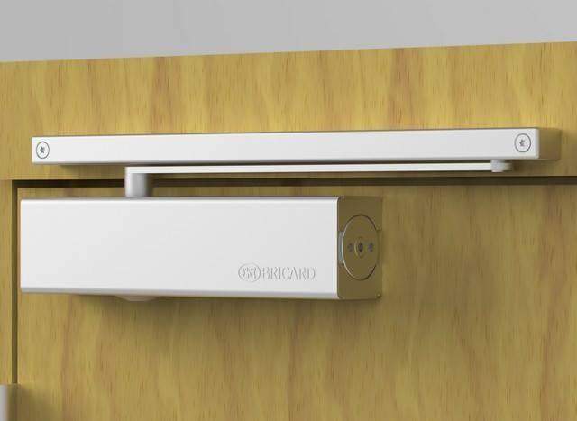 Ferme-porte Orléans