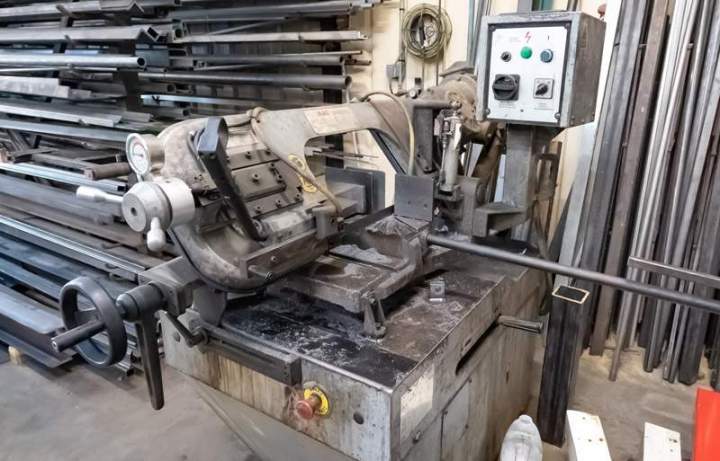 Scie à ruban à métaux horizontale Orléans